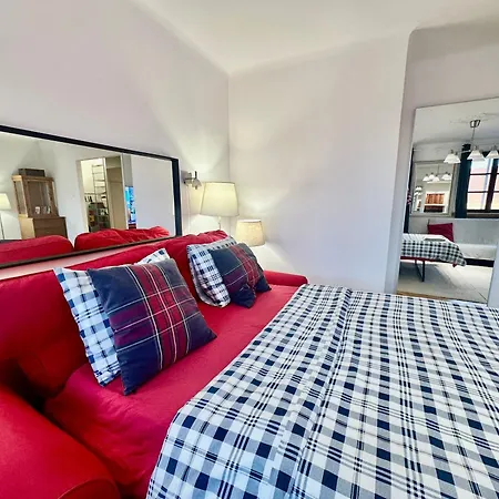 Old Town View Wifi 300 Mb/s Huge Screen Netflix Appletv Amazontv Apartment *