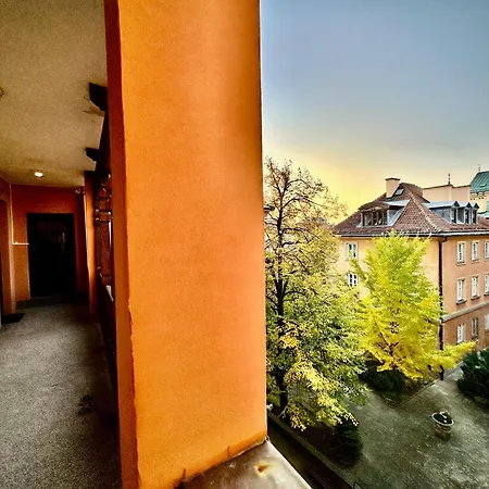 Apartment Old Town View Wifi 300 Mb/s Huge Screen Netflix Appletv Amazontv *