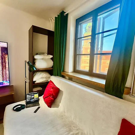 Apartment Old Town View Wifi 300 Mb/s Huge Screen Netflix Appletv Amazontv