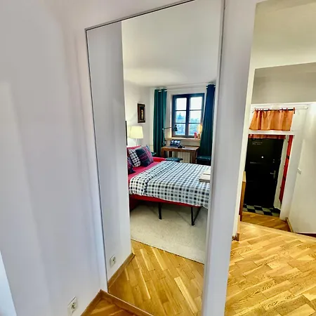 Apartment Old Town View Wifi 300 Mb/s Huge Screen Netflix Appletv Amazontv