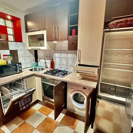Old Town View Wifi 300 Mb/s Huge Screen Netflix Appletv Amazontv Apartment Warsaw
