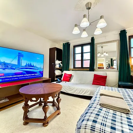 Apartment Old Town View Wifi 300 Mb/s Huge Screen Netflix Appletv Amazontv Warsaw