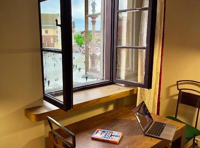 Old Town View Wifi 300 Mb/s Huge Screen Netflix Appletv Amazontv *