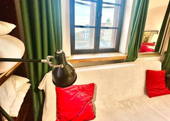 Old Town View Wifi 300 Mb/s Huge Screen Netflix Appletv Amazontv Apartment