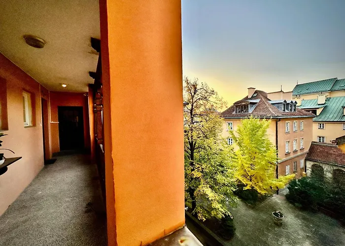 Apartment Old Town View Wifi 300 Mb/s Huge Screen Netflix Appletv Amazontv *