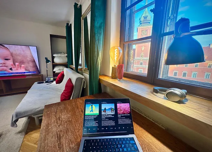 Old Town View Wifi 300 Mb/s Huge Screen Netflix Appletv Amazontv Apartment Warsaw