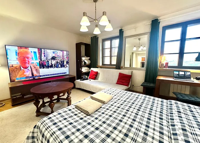 Apartment Old Town View Wifi 300 Mb/s Huge Screen Netflix Appletv Amazontv