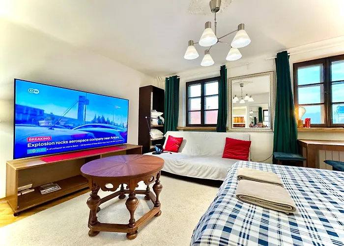 Apartment Old Town View Wifi 300 Mb/s Huge Screen Netflix Appletv Amazontv Warsaw
